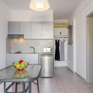 Appartamento al Piano Terra con 2 Camere da Letto